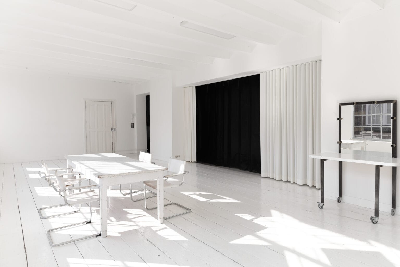 Studio 13 - Loft 2024 (3)